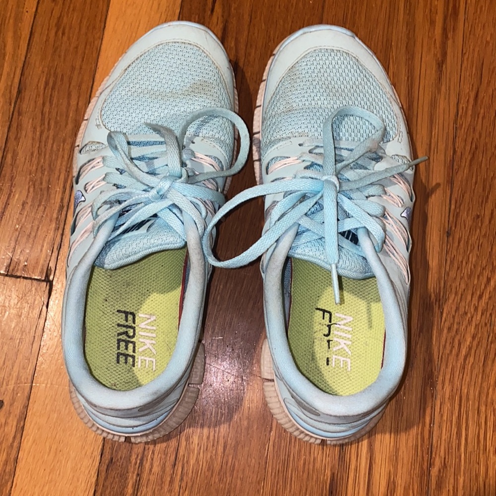 Running shoes - Picture 3 of 6